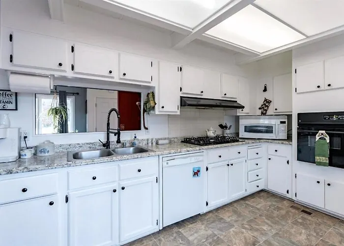 New - The Mountains - Near Tonto Nat'l Forest Apartment